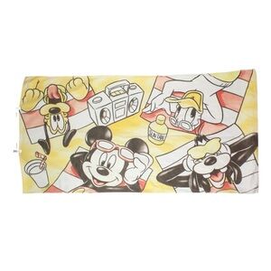 Vintage Disney Unlimited Mickey Friends Beach Towel Goofy Pluto Donald 54"x28"